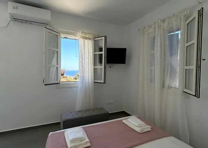 Thea Vouno Tatil Evi Agia Pelagia (Kythira)