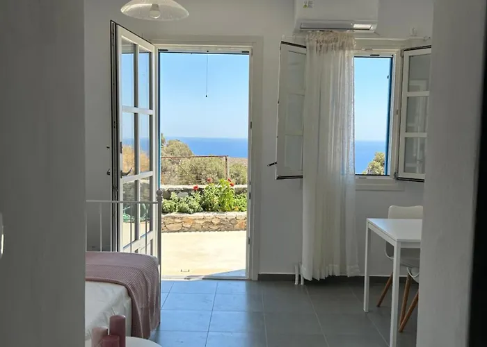 בית נופש Thea Vouno Agia Pelagia (Kythira)