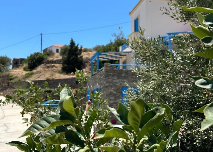 Hébergement de vacances Thea Vouno *